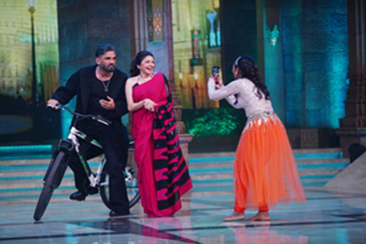 सुनील शेट्टी ने डांस दीवाने के कंटेस्टेंट्स से रील बनाना सीखा